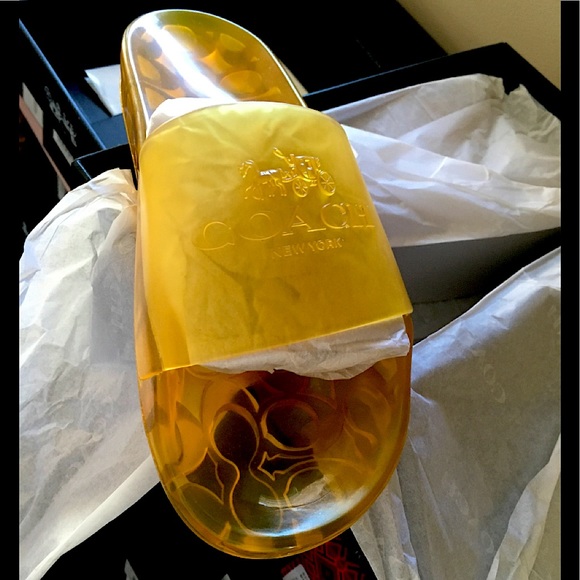 Coach Ulyssa Slides - Picture 3 of 8